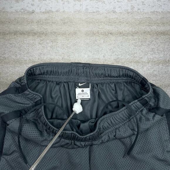 Nike Gym Shorts Grey Polyester Mesh Black Swoosh 9" Inseam - Picture 4 of 4
